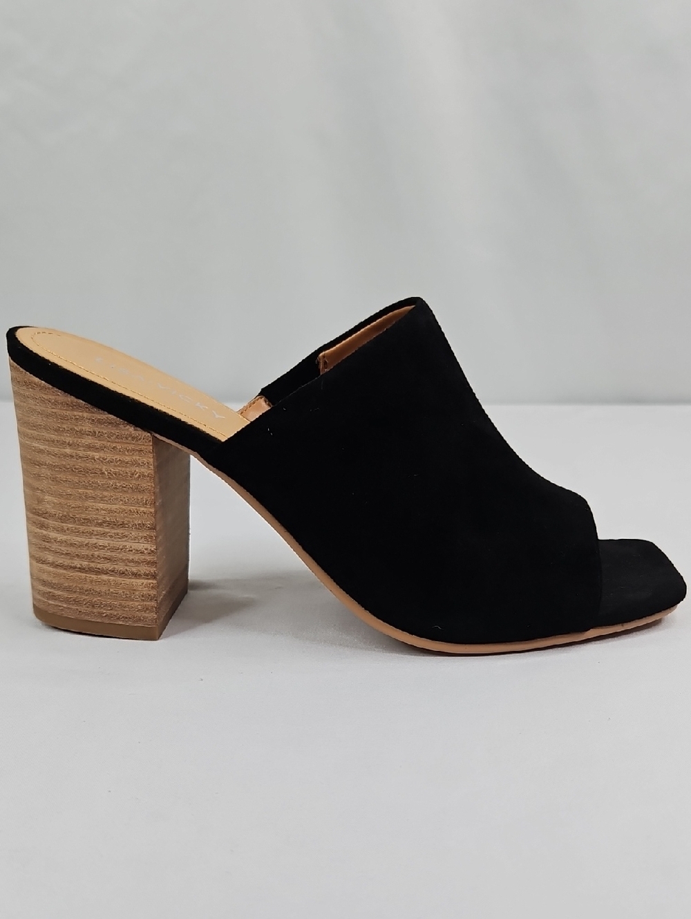 Lisa Vicky Black Suede Mules Size 8 NWT Slip-On Minimal Chic